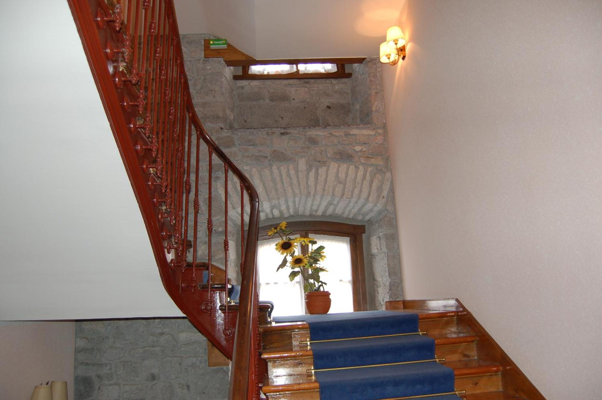 Puente Romano Onís المظهر الخارجي الصورة